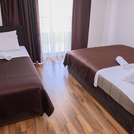 Ms Hotel Dobra Voda Exterior photo