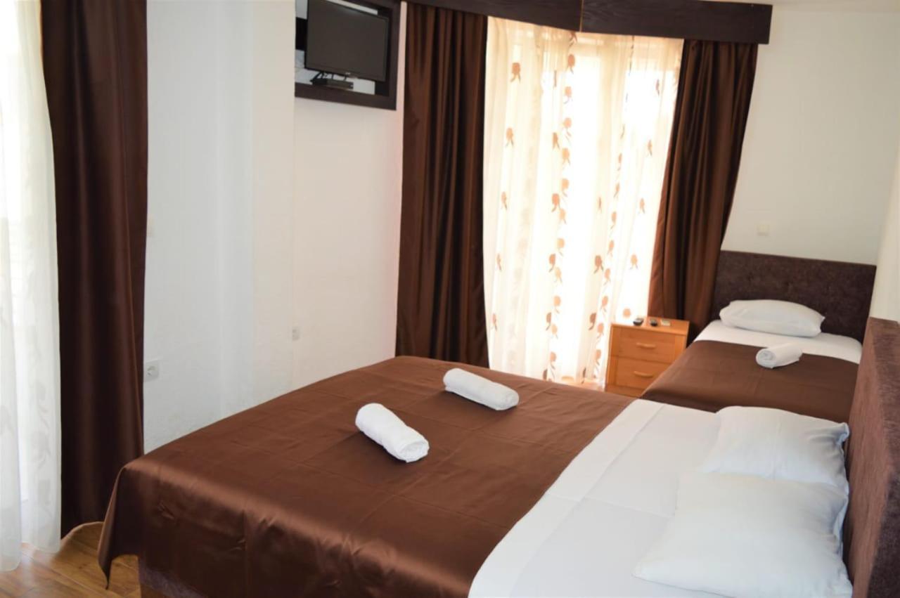 Ms Hotel Dobra Voda Exterior photo