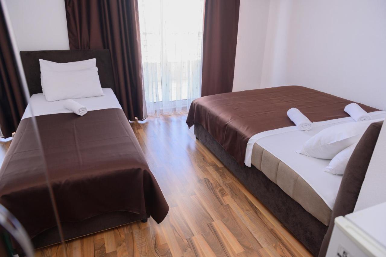 Ms Hotel Dobra Voda Exterior photo