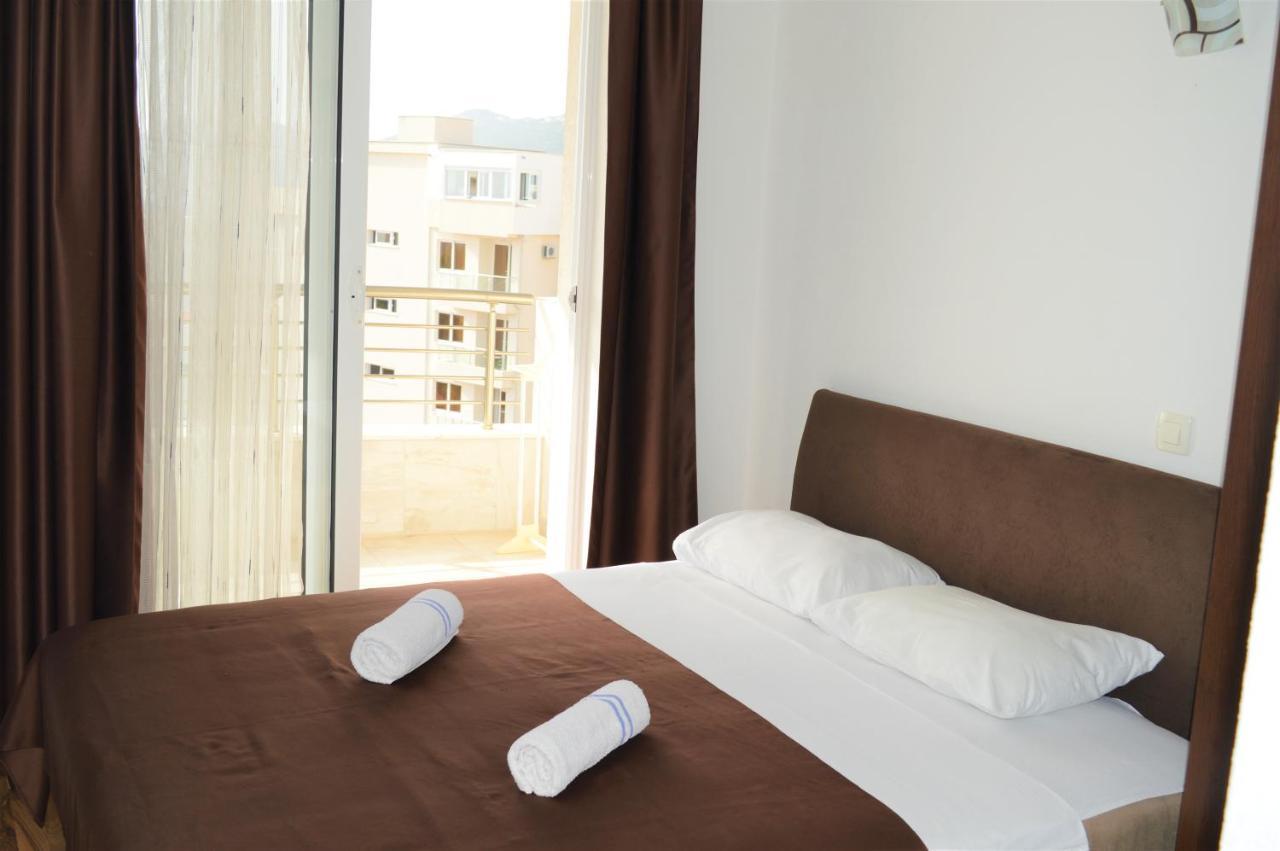 Ms Hotel Dobra Voda Exterior photo